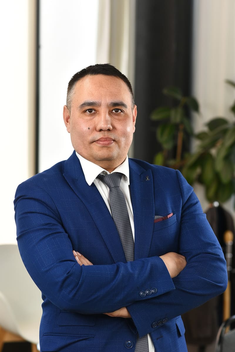 Туткушев Азамат