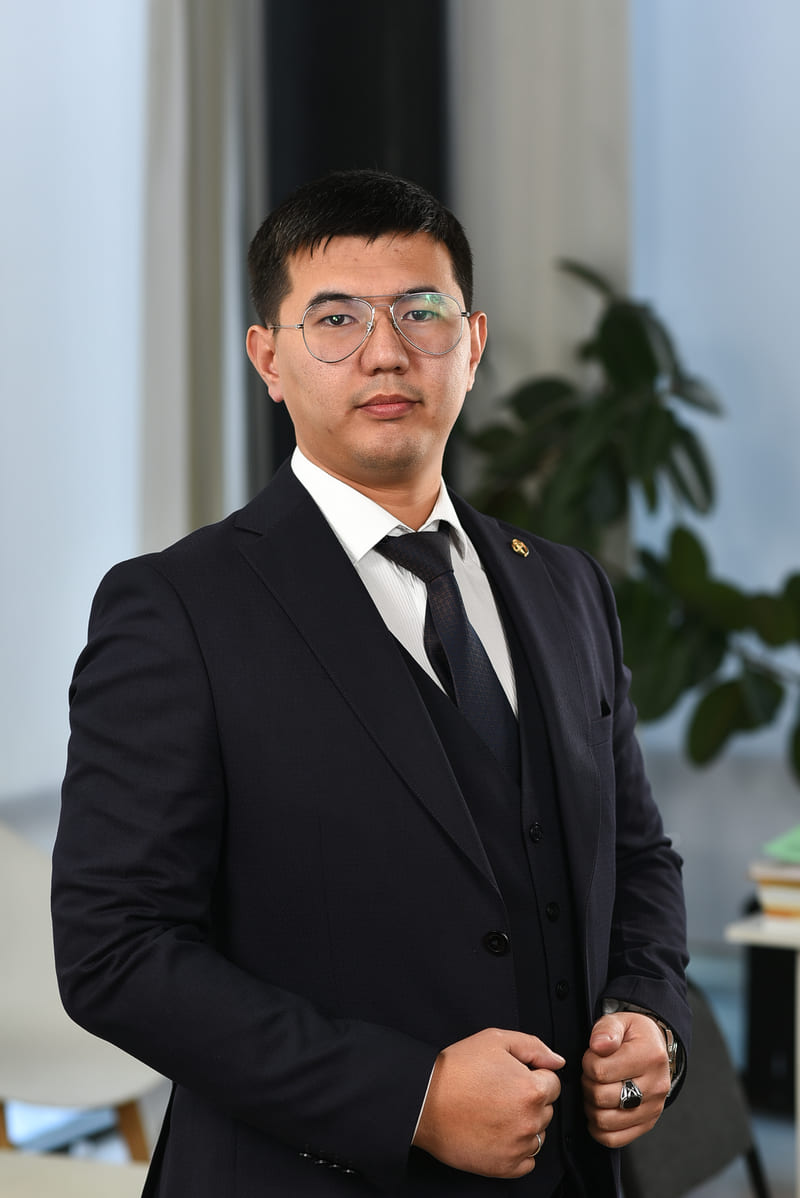 Науанов Асхат